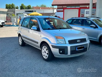 Usata Ford Fusion 80 CV (58 kW) 2007 Grigio Utilitaria