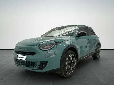 Nuova Fiat 600 La Prima 101 CV (74 kW) 2026 Azzurro acqua metallizzato SUV