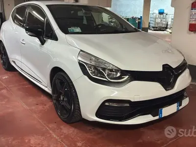 Usata Renault Clio IV R.S. 200 CV (147 kW) 2014 Bianco Berlina