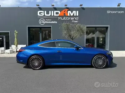 Gebraucht Mercedes CLE200 AMG Line Premium Plus 204 PS (150 kW) 2024 Blau Coupé