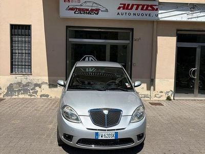 Usata Lancia Ypsilon 90 CV (66 kW) 2007 Grigio Utilitaria