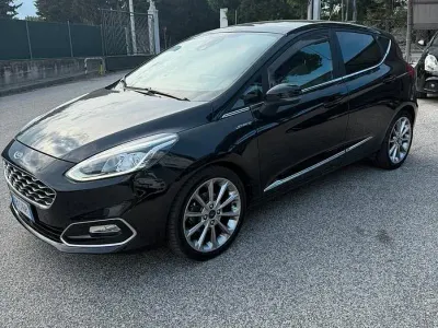 Usata Ford Fiesta Vignale 120 CV (88 kW) 2017 Nero Utilitaria