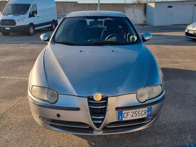 usata Alfa Romeo 147 1.9 JTD (115 CV) cat 3p. Distinctiv