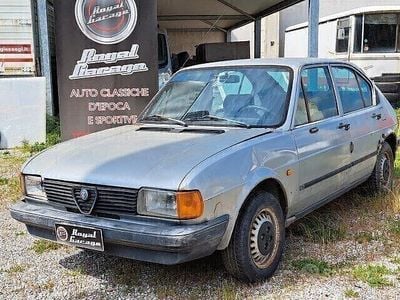 Usata Alfa Romeo Alfasud 68 CV (50 kW) 1980 Argento Berlina