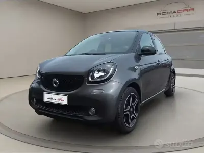 Usado Smart ForFour Prime 71 CV (52 kW) 2018 Gris Utilitario