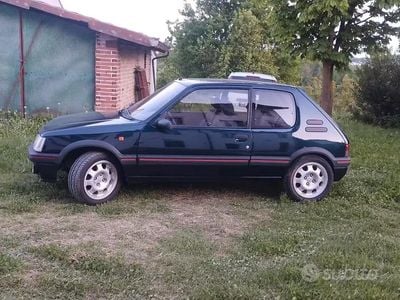 Usata Peugeot 205 1990 Verde Utilitaria