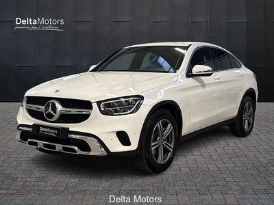 Usata Mercedes GLC300 245 CV (180 kW) 2019 Bianco Coupé
