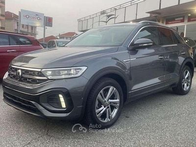 Usata VW T-Roc R-line 190 CV (139 kW) 2024 Grigio SUV