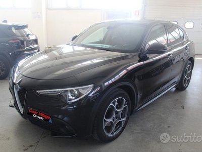 Usata Alfa Romeo Stelvio Executive 180 CV (132 kW) 2017 Nero SUV