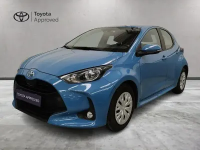 Usata Toyota Yaris Business Edition 72 CV (52 kW) 2022 Blu Utilitaria