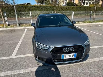 Usata Audi A3 Sport 116 CV (85 kW) 2018 Grigio Berlina
