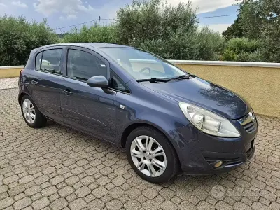 Usata Opel Corsa 75 CV (55 kW) 2007 Utilitaria