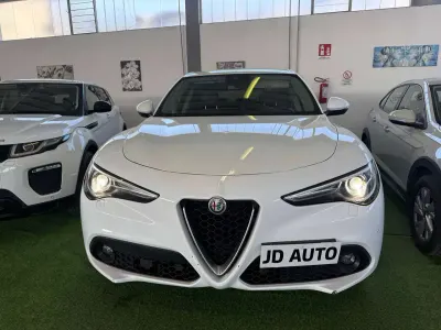 Usata Alfa Romeo Stelvio Ti 210 CV (154 kW) 2021 Bianco SUV
