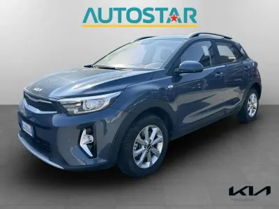 Usata Kia Stonic Urban 84 CV (61 kW) 2022 Blu SUV