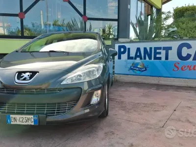 Usata Peugeot 308 Premium 110 CV (80 kW) 2008 Grigio Berlina