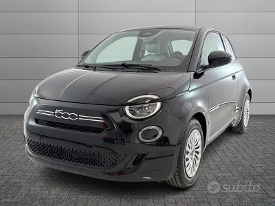 Nuova Fiat 500 Pop 65 CV (47 kW) 2026 Nero Berlina
