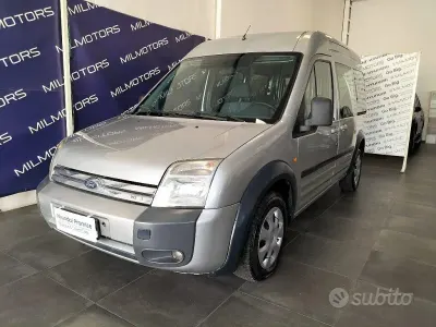 Usata Ford Tourneo Connect 110 CV (80 kW) 2006 Grigio Monovolume