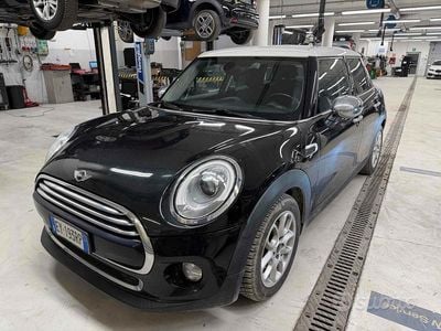 Usata Mini Cooper D 136 CV (100 kW) 2015 Nero Utilitaria