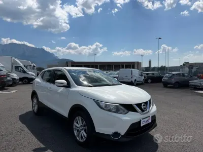 Usata Nissan Qashqai Acenta 110 CV (80 kW) 2017 Bianco SUV