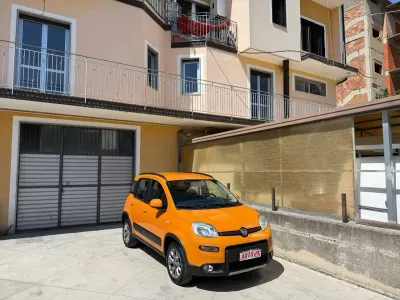 Usata Fiat Panda 4x4 86 CV (63 kW) 2017 Arancione Utilitaria