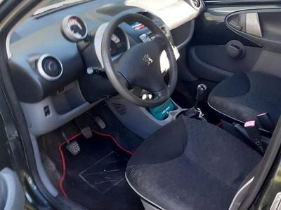 Usata Peugeot 107 68 CV (50 kW) 2010 Nero Utilitaria