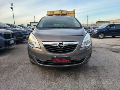 Usata Opel Meriva 101 CV (74 kW) 2011 Verde Monovolume