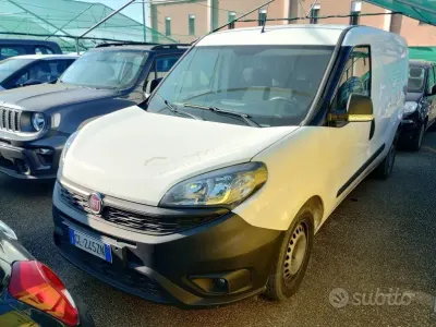 Usata Fiat Doblò Business 120 CV (88 kW) 2022 Bianco Monovolume