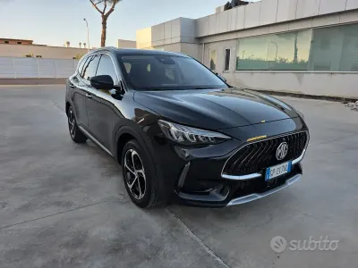 Usata MG HS Luxury 162 CV (119 kW) 2023 Nero SUV