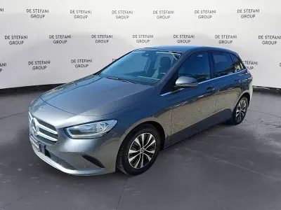 Usata Mercedes B180 116 CV (85 kW) 2022 Grigio Utilitaria