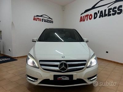 Usata Mercedes B200 Premium 135 CV (99 kW) 2015 Bianco Monovolume
