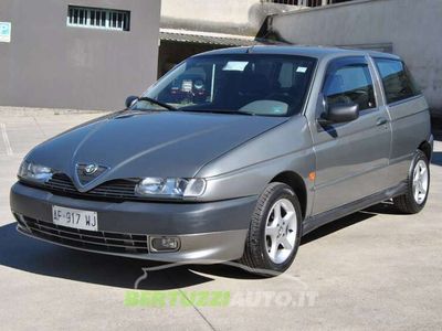 Alfa Romeo 145