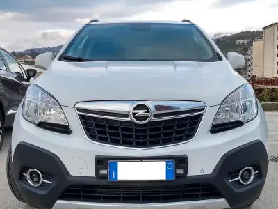 Usata Opel Mokka 131 CV (96 kW) 2014 Bianco SUV