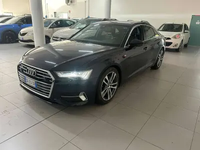 Usata Audi A6 Business 204 CV (150 kW) 2022 Blu/azzurro Berlina