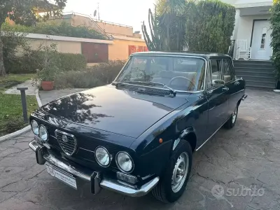 Usata Alfa Romeo 2000 133 CV (97 kW) 1970 Bianco Berlina