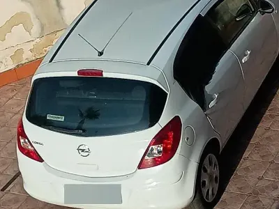 Usata Opel Corsa 85 CV (62 kW) 2013 Bianco Utilitaria