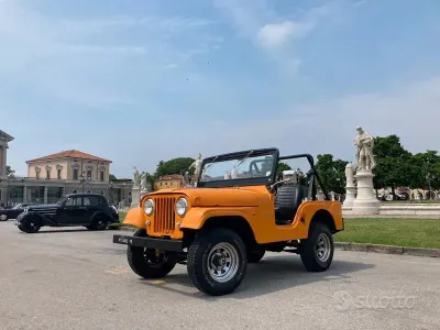 Usata Jeep CJ 73 CV (53 kW) 1970 Cabrio