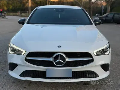 Usata Mercedes CLA200 150 CV (110 kW) 2021 Bianco Coupé