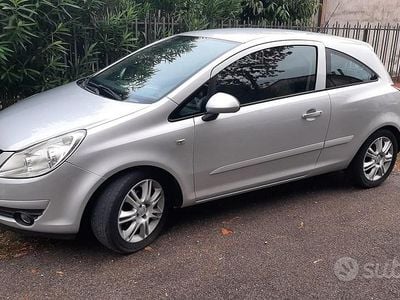 Usata Opel Corsa 80 CV (58 kW) 2007 Grigio Utilitaria
