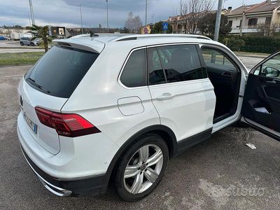 Usata VW Tiguan Elegance 150 CV (110 kW) 2022 Bianco SUV