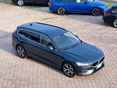 usata Volvo V60 2000 B4 (D) 197CV Mild-Hybrid Core Automatico Km. 0