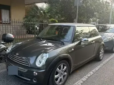 Usata Mini Cooper 116 CV (85 kW) 2024 Grigio Utilitaria