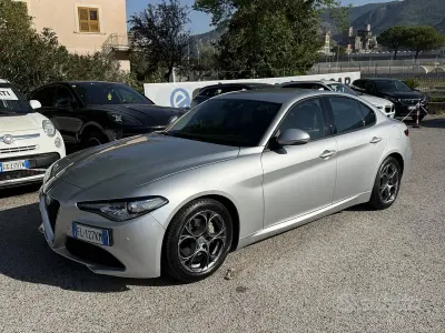 Usata Alfa Romeo Giulia Executive 150 CV (110 kW) 2017 Grigio Berlina