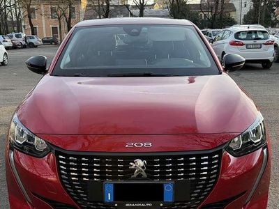 Usata Peugeot 208 Allure 101 CV (74 kW) 2022 Rosso Utilitaria
