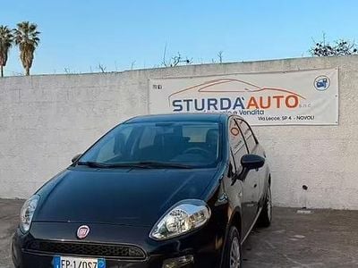 Usata Fiat Punto Street 77 CV (56 kW) 2018 Nero Utilitaria