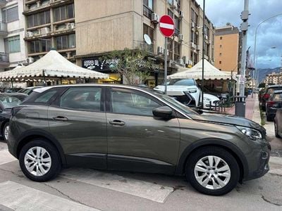 Usata Peugeot 3008 Business-Line 131 CV (96 kW) 2020 Grigio SUV