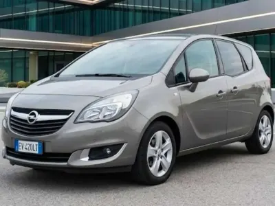 Usata Opel Meriva 120 CV (88 kW) 2014 Pepperdust Monovolume