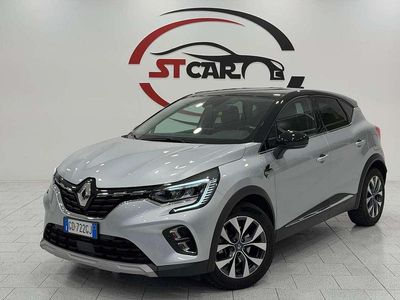 Usata Renault Captur Intens 92 CV (67 kW) 2021 Argento SUV