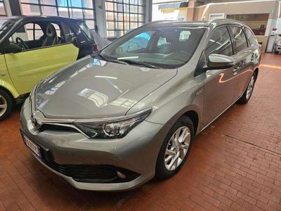 Toyota Auris Hybrid