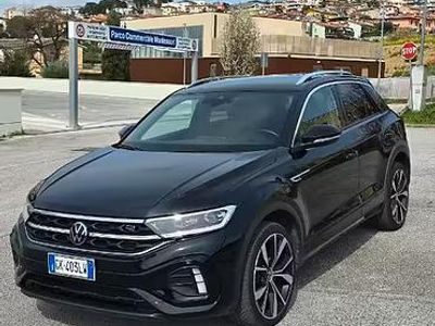 Usata VW T-Roc R-line 110 CV (80 kW) 2022 Nero SUV