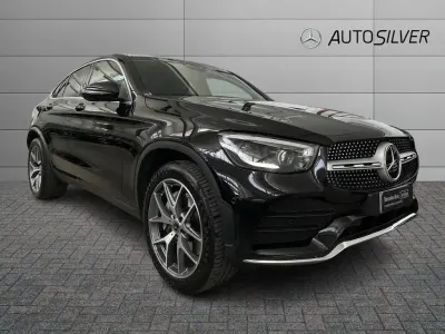 Usata Mercedes GLC220 Premium 194 CV (142 kW) 2020 Nero / metallizzato Coupé